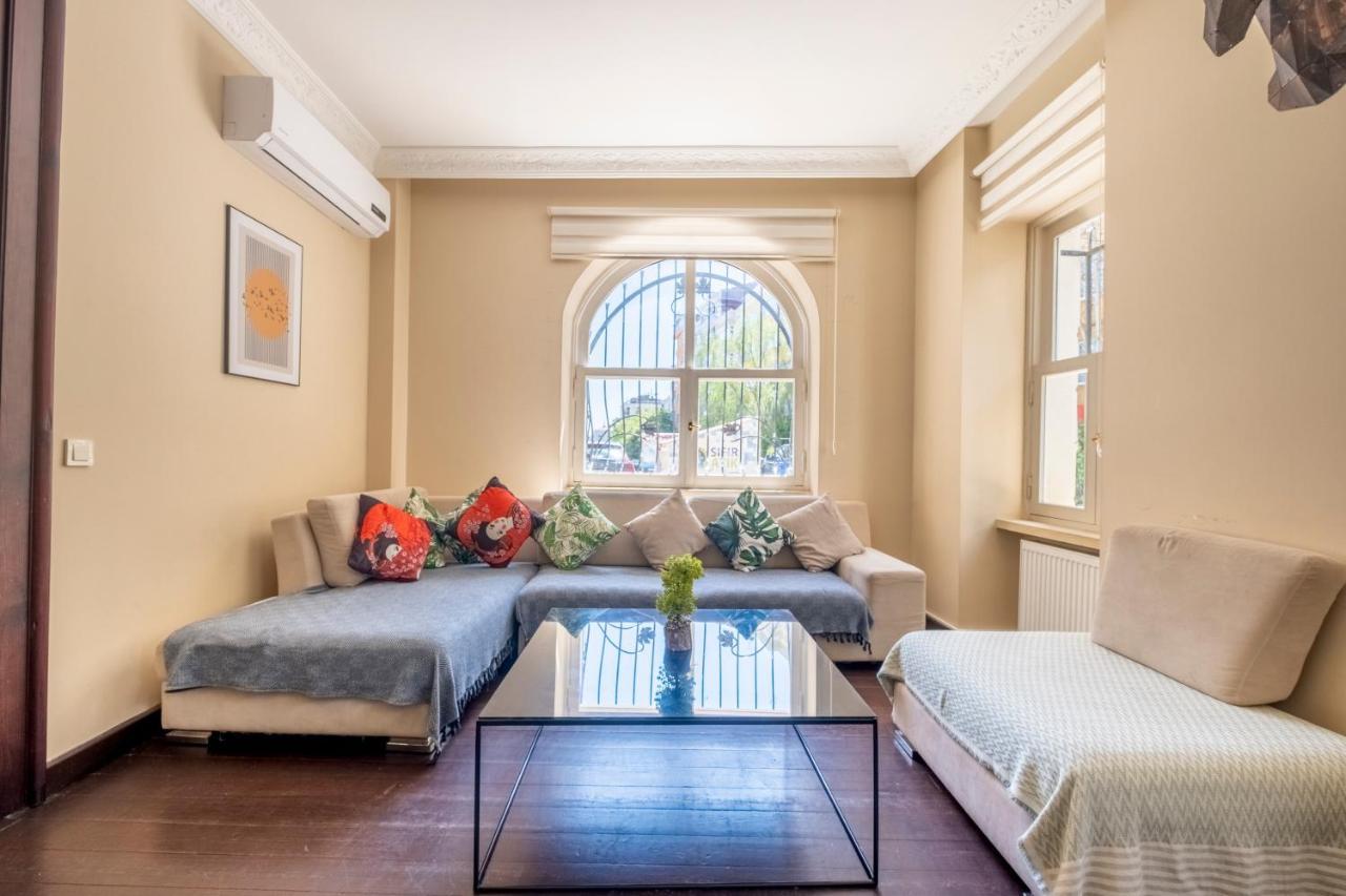Designer Flat, 3br, 2ba Appartement *