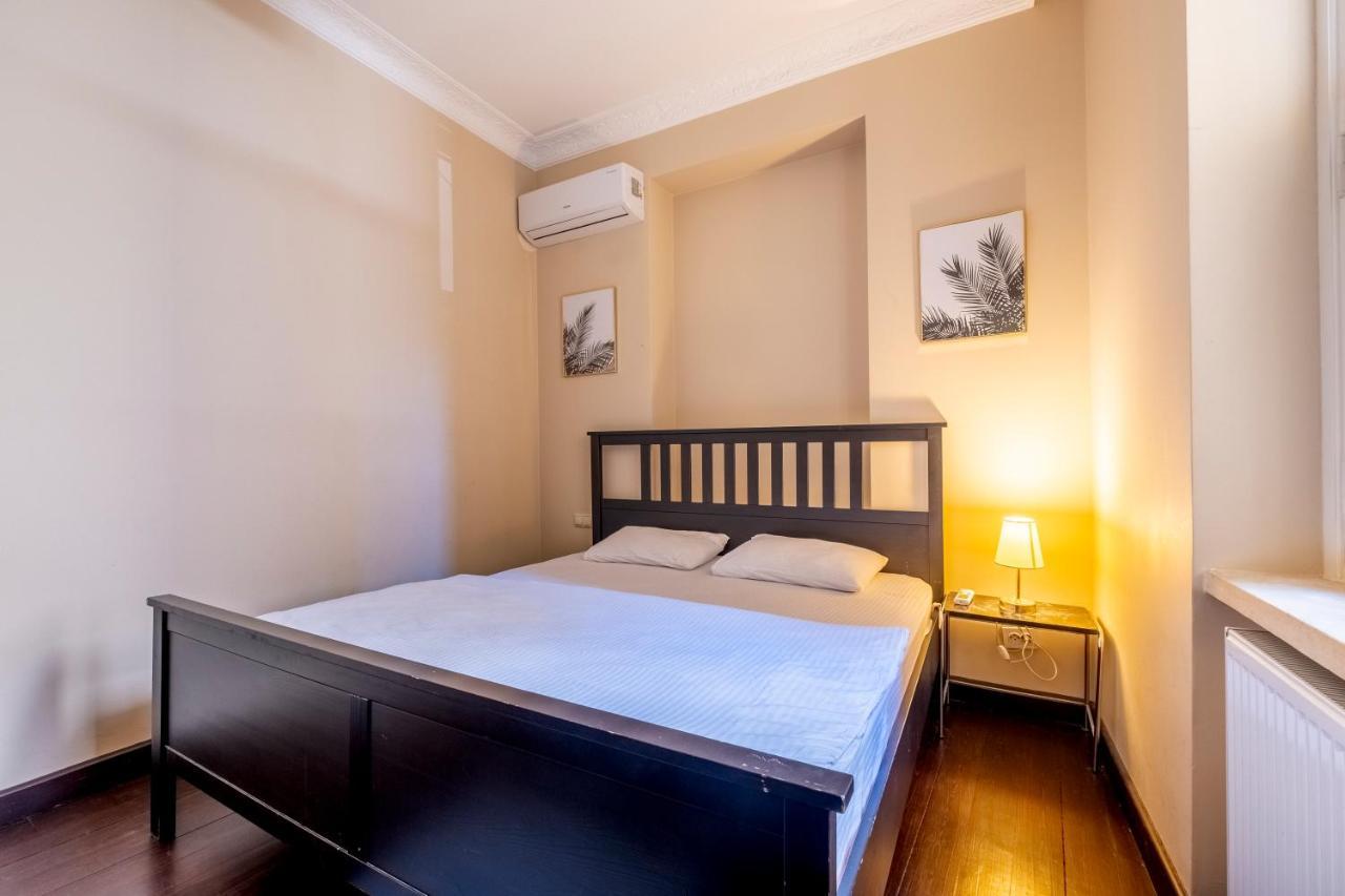 Designer Flat, 3br, 2ba Appartement *