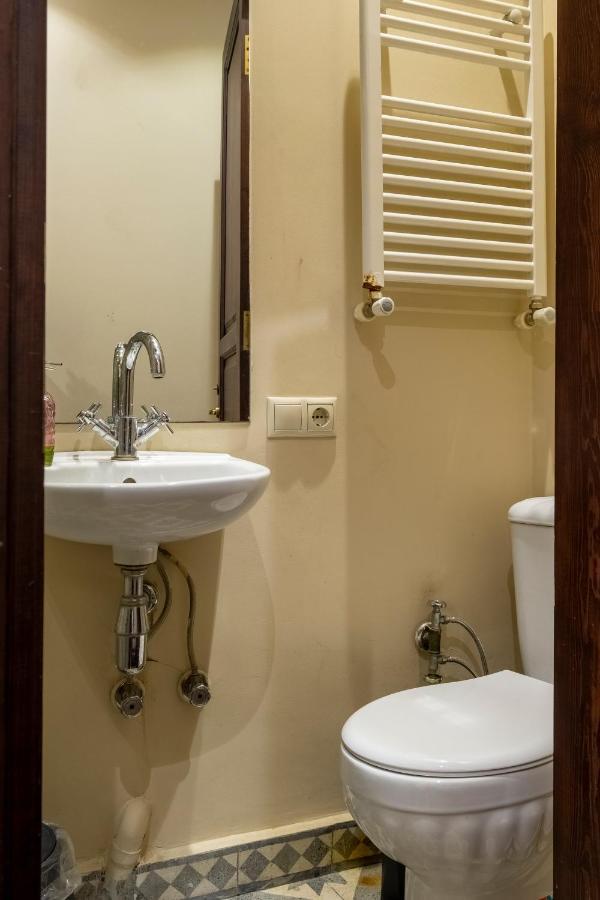 Designer Flat, 3br, 2ba Appartement *